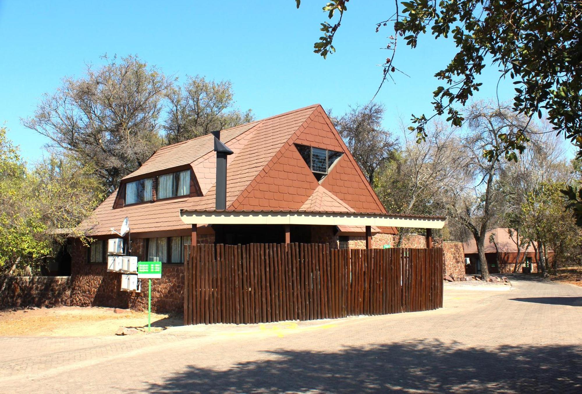 Atkv Klein-Kariba Hotell Bela-Bela Exteriör bild